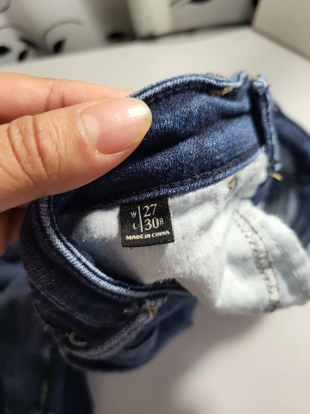 Abercrombie & Fitch Distressed Women’s Jeans